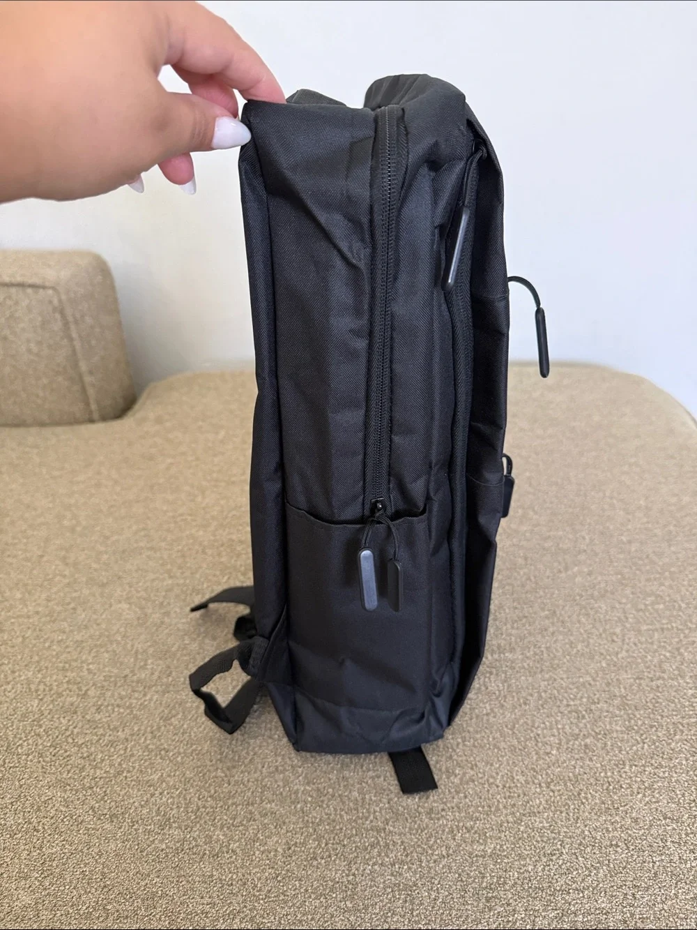 Skyworth Black Men's Backpack - Sleek Travel & Laptop Pack